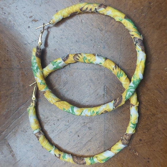 Fabric Handmade earrings!! - Picture 3 of 3